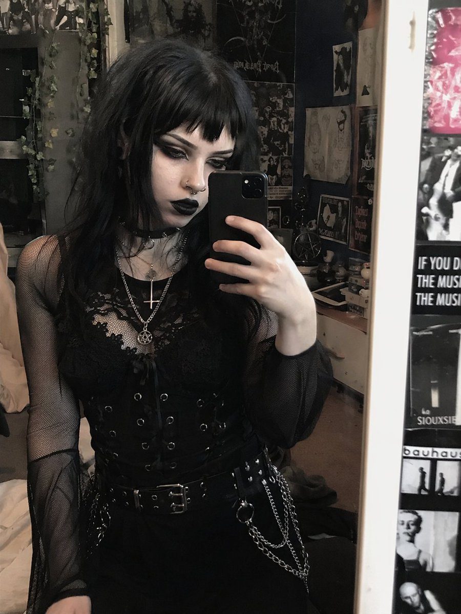 Goth Style Transformation - GPT Image 2 prompt example