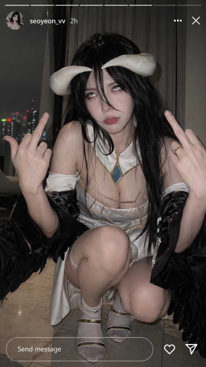 Albedo Cosplay Instagram Snapshot - GPT Image 2 prompt example
