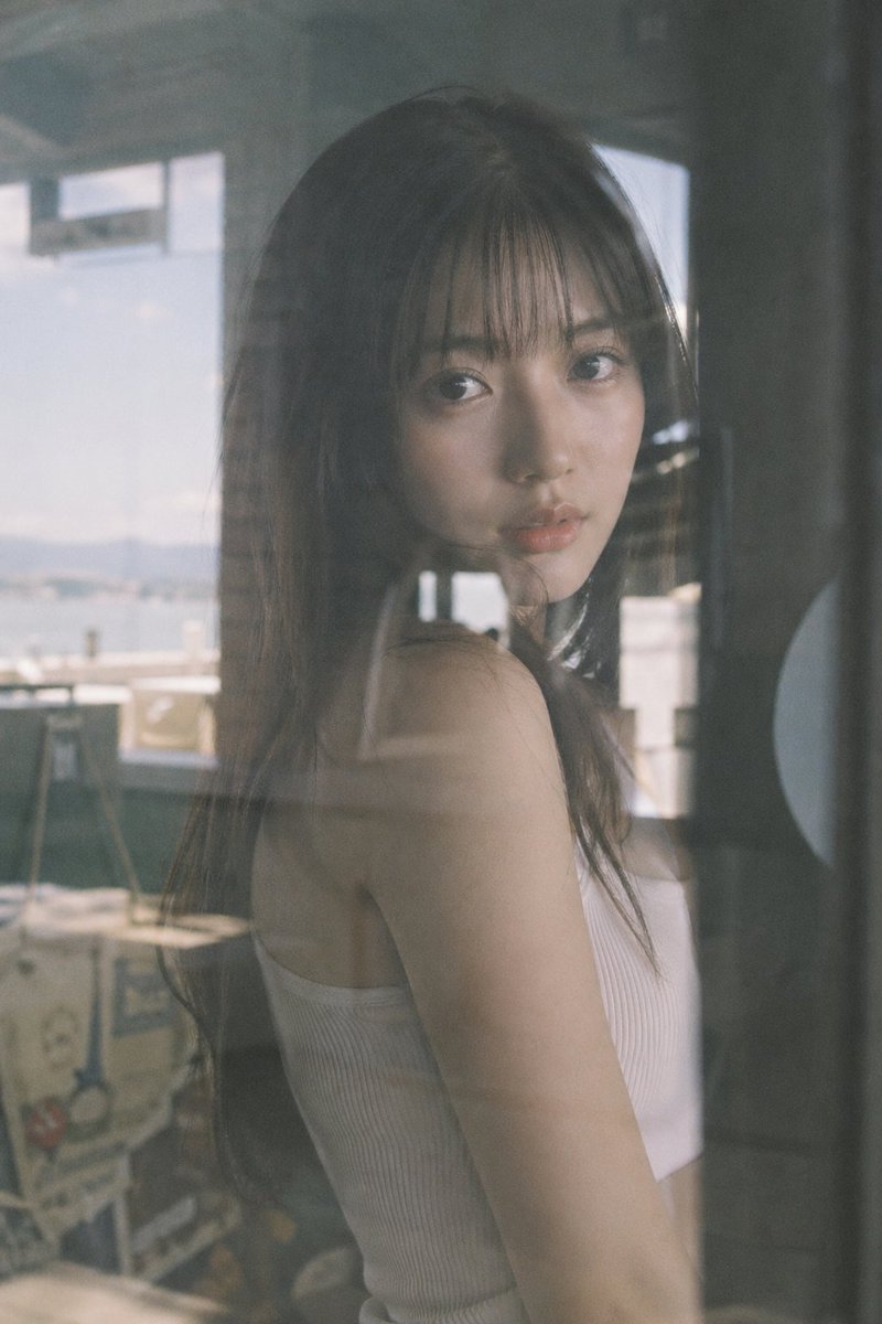 Japanese Idol Reflection Aesthetic - GPT Image 2 prompt example