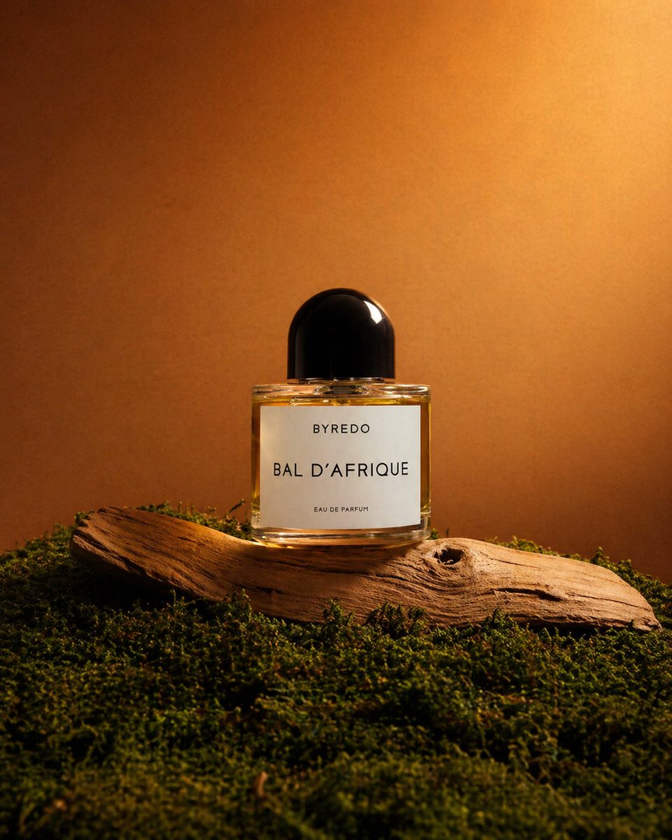Editorial Perfume Shot on Moss - GPT Image 2 prompt example